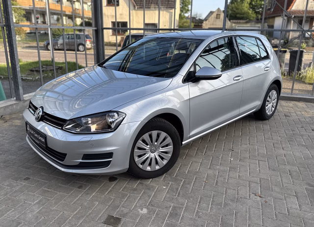 Volkswagen Golf 1.2 TSI Trendline  STANDHEIZ./EINPARKHILFE V+H - bilder 1