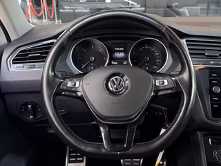 Volkswagen Tiguan Sound BMT ACC / Start-Stopp / LED / 4Motion - foto 23