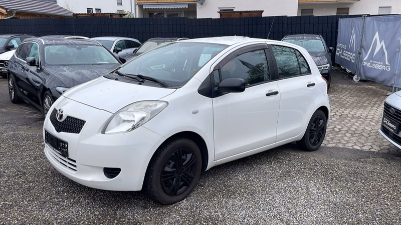 Toyota Yaris Cool