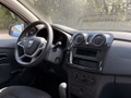 Daumennagel 5 - Dacia Sandero II Essentiel TÜV 09/27 1.Hand 5-trg.