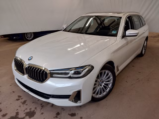 BMW 520d xDrive Luxury AHK/LASER/HEADUP/360°/PANO/ACC