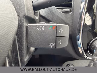 Renault Captur Intens2.HAND*KLIMA*NAVI*TEMPO*KAMERA* - foto 13