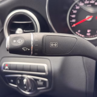 Mercedes-Benz C 220 d AMG Line  KAMERA/PANORAMA/NIGHT-PAKET - foto 15