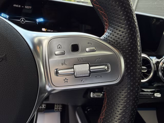 Mercedes-Benz B 250 e Pano SHZ Navi LED AMG 1.Hand Scheckheft - foto 6