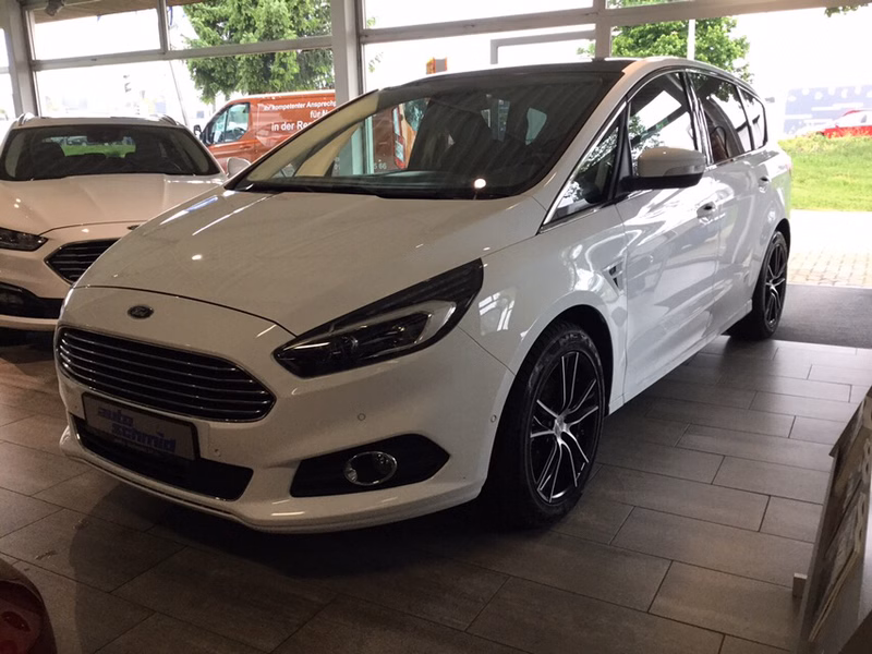 Ford S-MAX Titanium
