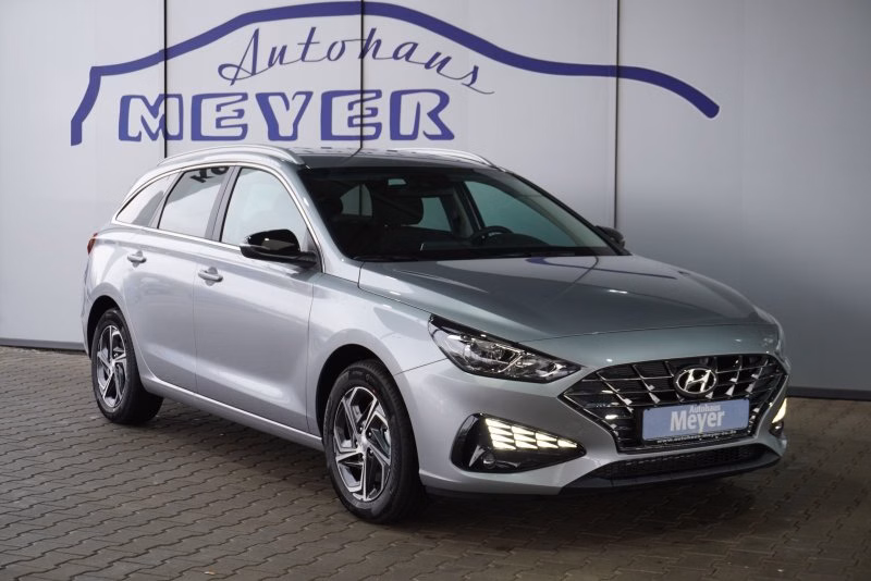 Hyundai i30 CW 1.0T-GDI 7DCT 120PS Kamera/Winterp/2-Z.Klima  **
