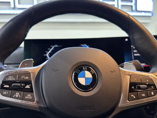 BMW 320 d xDrive M SPORT STHZ HUD ENTERTAINMENT-P INNOVATIONS-P - bilder 24
