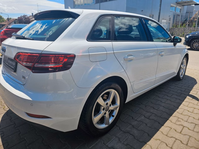 Audi A3 Sportback Automatik*NAVI*XENON*PDC*SHZ* - bilder 7