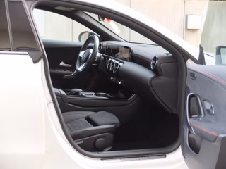 Mercedes-Benz CLA 180 AMG Line Automatik Panorama AHK - bilder 15