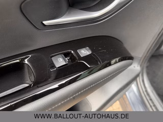 Hyundai TUCSON Hybrid 4W*2.HAND*NAVI*PANO*AHK*SPUR*ACC* - bilder 10