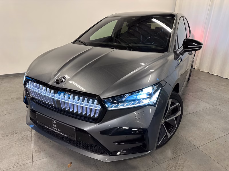 Skoda Enyaq RS Suite WÄRMEPUMPE AHK PANO 5J GARANTIE