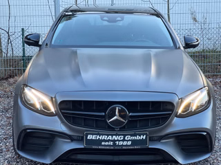 Mercedes-Benz E220d AMG *WIDESCREEN*COMAND*PANORAMA*MEMORY*