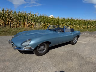 1961 Jaguar E-Type Roadster Serie I Flat Floor, Welded Louver Bonnet