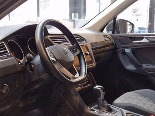 Volkswagen Tiguan Life 2.0TDI*KAMERA*CARPLAY*LED* - bilder 2
