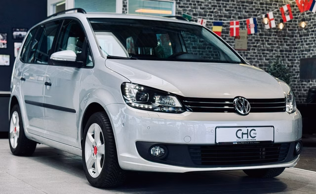 Volkswagen Touran DSG|NAVI|AHK|PDC|SHZ|TEMP.|XENON Gebrauchtwagen Kaufen | EZ 12/2012 | Preis 11.990 €