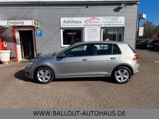 Volkswagen Golf - photo 1