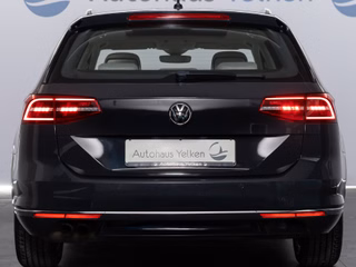Volkswagen Passat Variant 2.0 TDI 4M LED PANO ACC AHK RFK - bilder 5