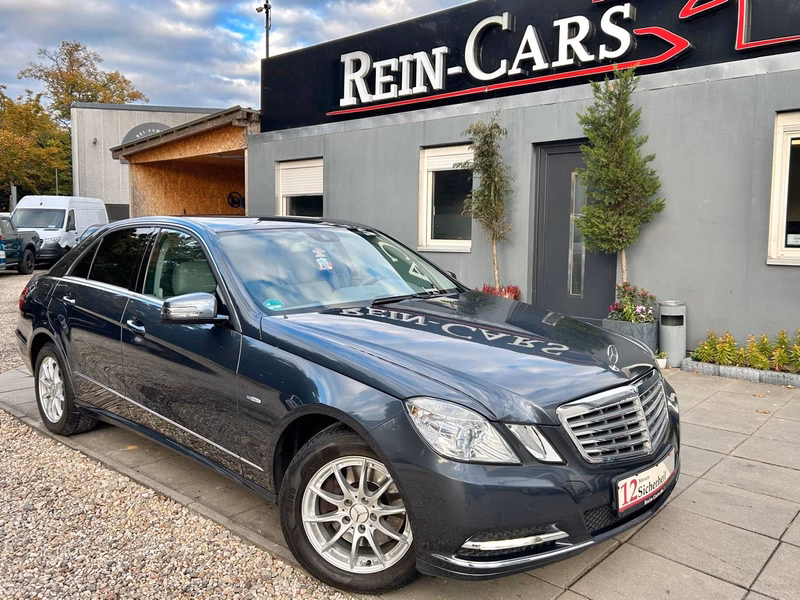 Mercedes-Benz E 250 Lim. CGI BlueEfficiency/NAVI/TOTW/PDC/SHZ