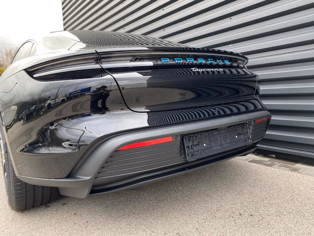 Porsche Taycan 4S - LED|20"|SportChrono|BoseMY21IBlanco COC New vehicle for sale | First registration