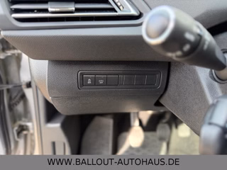 Peugeot 308 SW Allure*2.HAND*KLIMA*NAVI*TEMP*AHK*LED*SHZ - foto 1