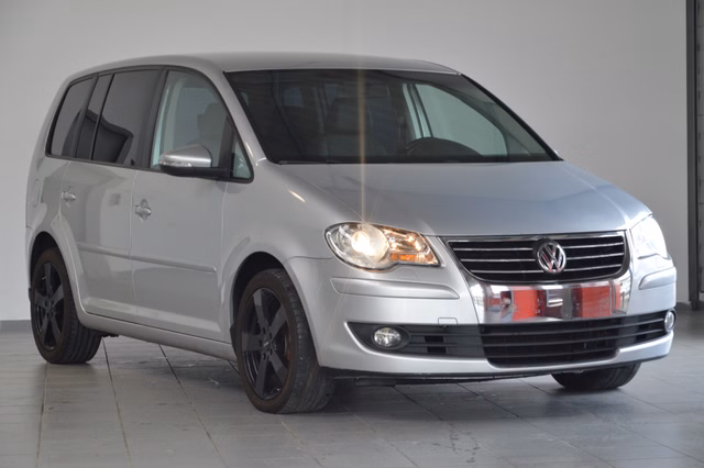 Volkswagen Touran Conceptline |NAVI|TEMPOMAT Gebrauchtwagen Kaufen | EZ 09/2009 | Preis 4.990 €