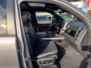 Dodge RAM 1500 Laramie Night AHK , Beifahrerdisplay - bilder 21