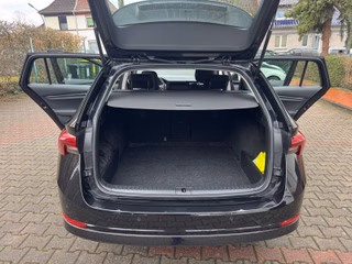 Skoda Octavia Combi Ambition - foto 15