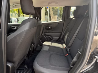 Jeep Renegade 1.3 T-GDI Automatik Limited Black-Pack - foto 27