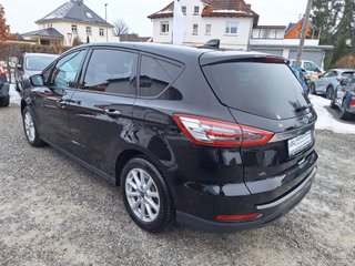 Ford S-MAX 2.0 Aut AHK abn Navi DAB Rückf-Kamera PPS v+h Sitzheizung - foto 2