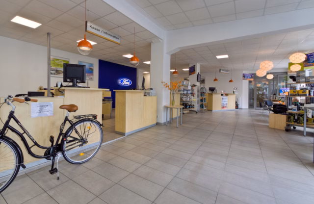Ford Store · Autohaus Tobaben · Harburg