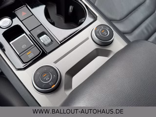 Volkswagen Touareg R-Line 4x4*HUD*SPUR*TOT*DYN*AHK*PAN*STHZ - foto 28