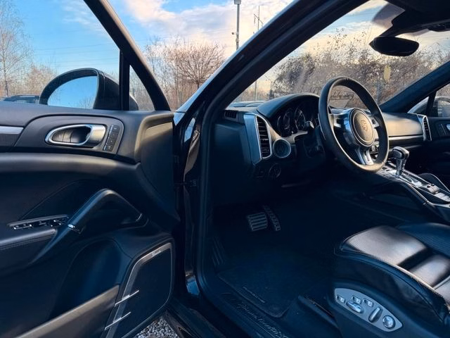 Porsche Cayenne Turbo S Pano*Burmester*Memory*Mansory - foto 7