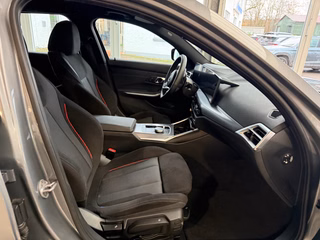 BMW 330 i xDrive M Sport Autom., LED Navi Kamera ACC - bilder 9