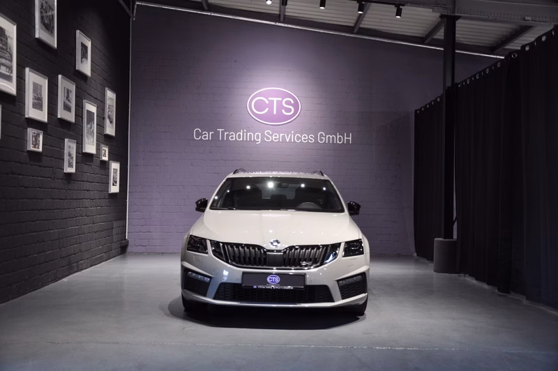 Skoda Octavia Combi RS/1 HAND/PANO
