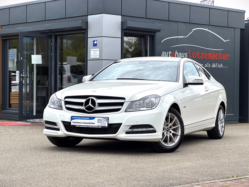 Mercedes-Benz C 180 CGI BlueEfficiency HU + Service NEU
