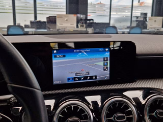 Mercedes-Benz A 180d Limousine Style*8G-DCT*KEYLESS*CARPLAY* - bilder 10