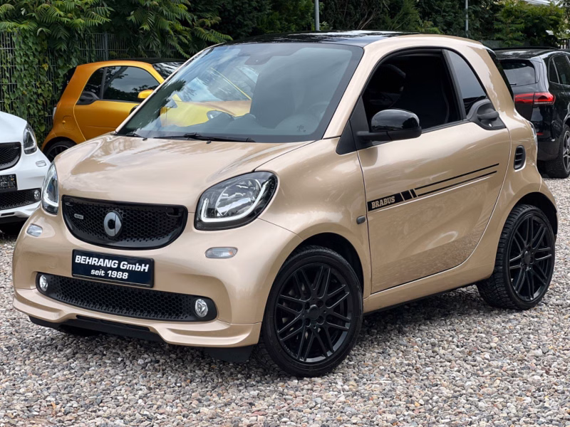 Smart ForTwo* BRABUS XCLUSIVE*JBL*PANORAMA*NAVI*LEDER*