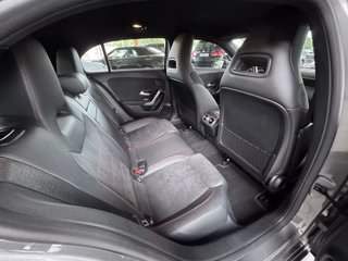 Mercedes-Benz A 200 d AMG Distronic Multibeam LED AHK MNUX-AR - foto 18