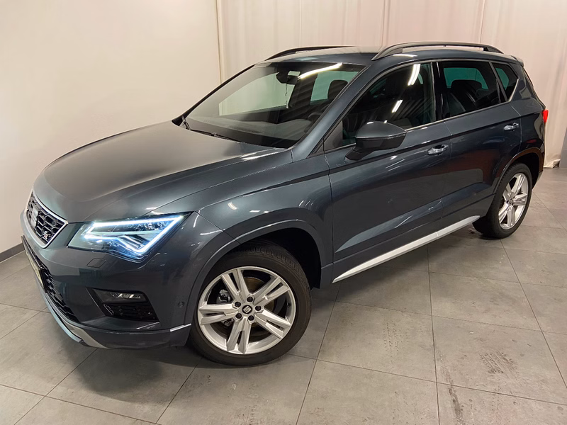 Seat ATECA 1.5 TSI FR NAVI LED KAMERA 18" DAB ACC