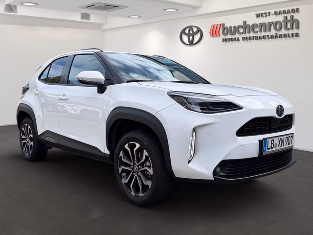 Toyota Yaris Cross Hybrid FWD Teamplayer +Safety- & Winter Paket - bilder 3
