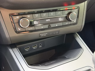 SEAT Ibiza FR FR Navi PDC SHZ ACC LED - foto 25