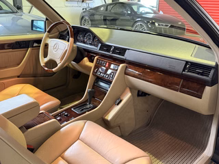 Mercedes-Benz E 320 Cabrio Sportline *H-Kennzeichen*Sammler - photo 8