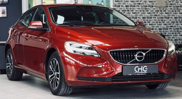 Volvo V40 Momentum |Standheizung|Sitzheizung|LED|Sound| Gebrauchtwagen Kaufen | EZ 03/2017 | Preis 14.300 €