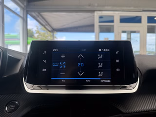 Peugeot 208 Allure Pack  LED ACC CarPlay Virtual Kamera - bilder 10