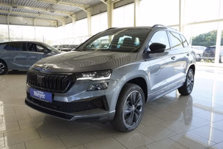Skoda Karoq Sportline 1,5TSI DSG 4*J.Gar/Pano/aAHK/Matrix/Navi    **