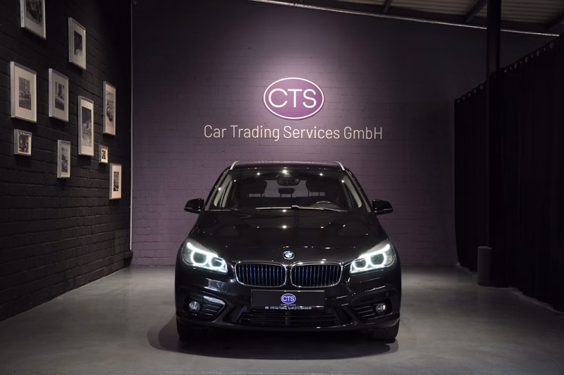 BMW 225 Xe Active Tourer / Panorama / 2 Hand