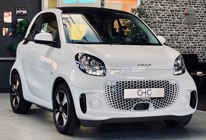 Smart fortwo electric drive EQ|NAVI|SHZ|PDC|TEMP.|