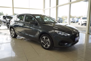 Hyundai i30 Facelift 1,5T-GDI Navi/LED/Kamera/Winterp.   **