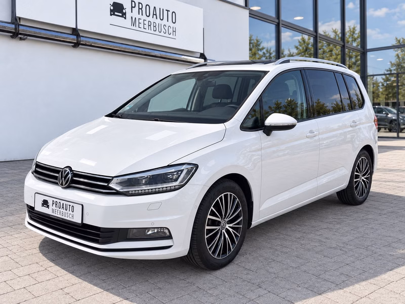 Volkswagen Touran Comfortline AHK/PANO/MASSAGE/STNDHZNG/RFK