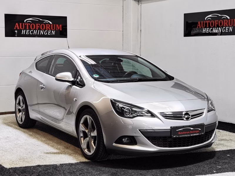 Opel Astra J GTC Innovation